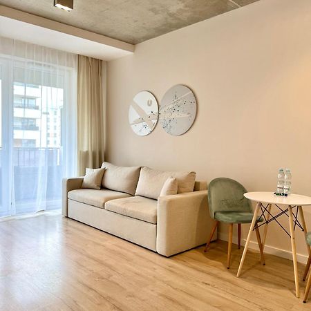 Komputerowa Apartments Airport And Business District Varşovia Exterior foto