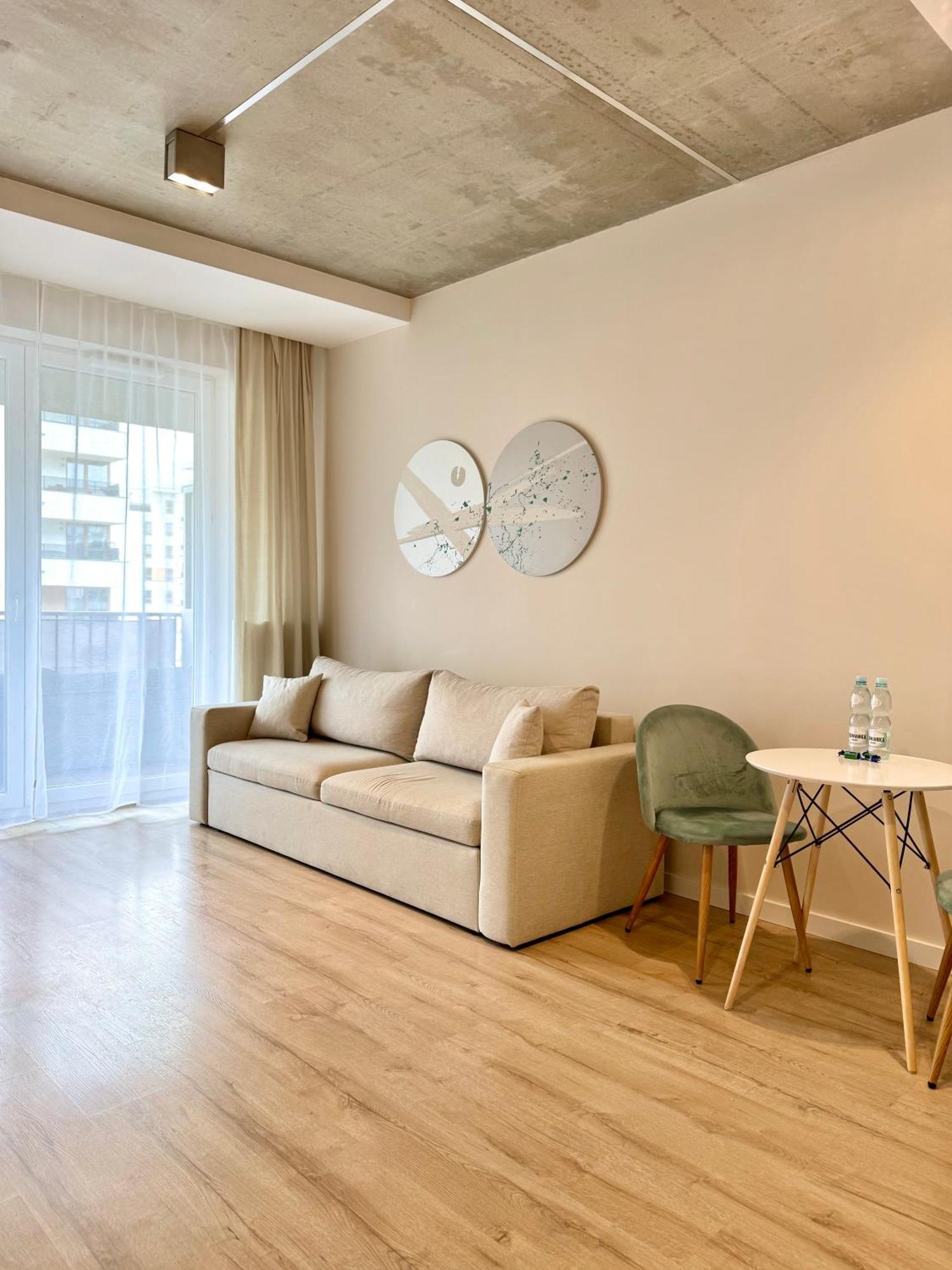 Komputerowa Apartments Airport And Business District Varşovia Exterior foto